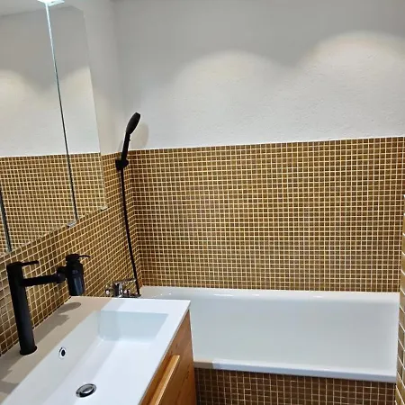 Appartamento Avec Balcon, Centre *